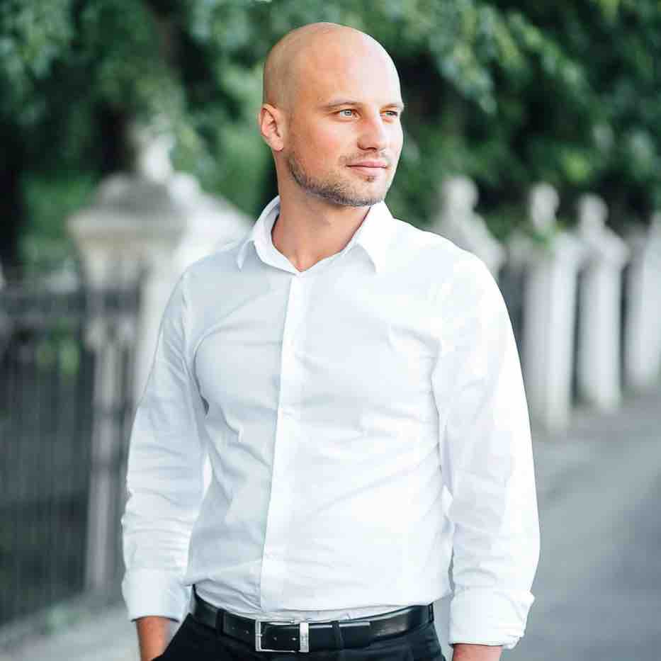 Дмитрий Анохин