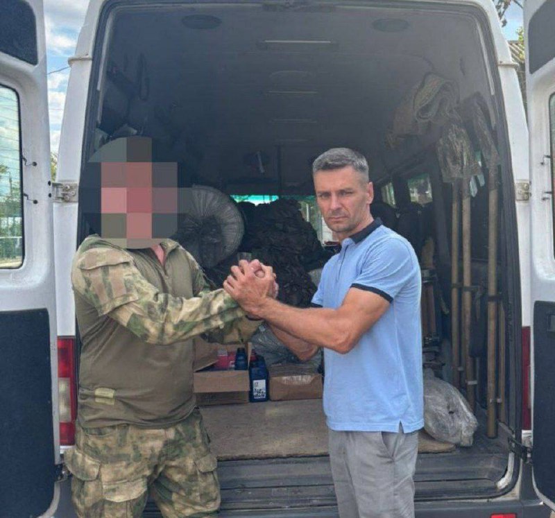 1,5 тонны полезного груза отправили ставропольцы нашим защитникам
Делегация Кочубеевского округа посетила бойцов на передовой | Сетка — социальная сеть от hh.ru