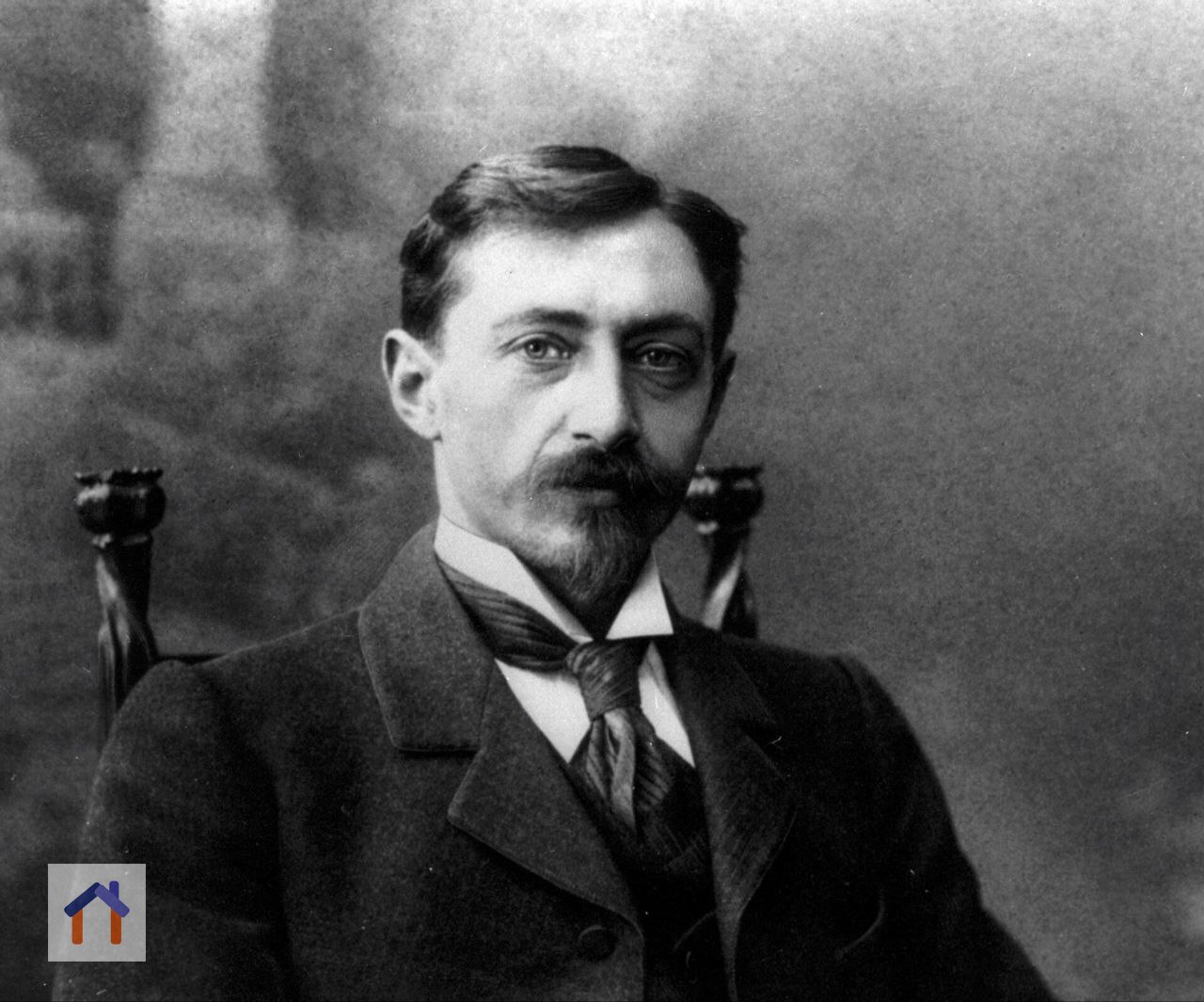 Теперь самое страшное, самое ужасное и позорное даже не сами ужасы и позоры, а то, что надо разъяснять их, спорить о том, хороши они или дурны.
Иван Бунин, "Окаянные дни" | Сетка — социальная сеть от hh.ru