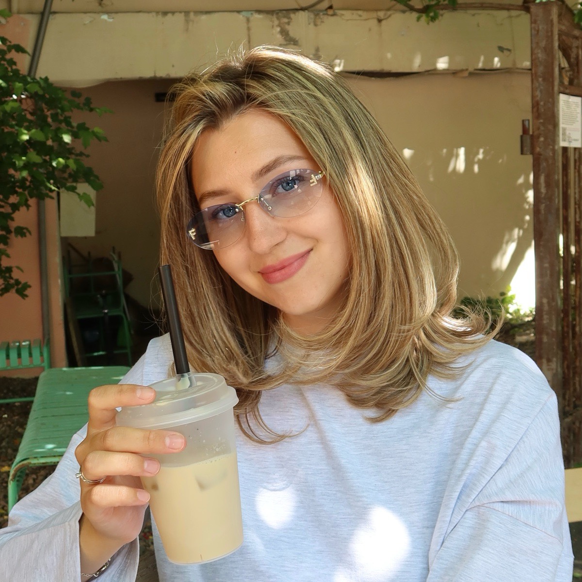 Елизавета Манасян | Сетка — социальная сеть от hh.ru