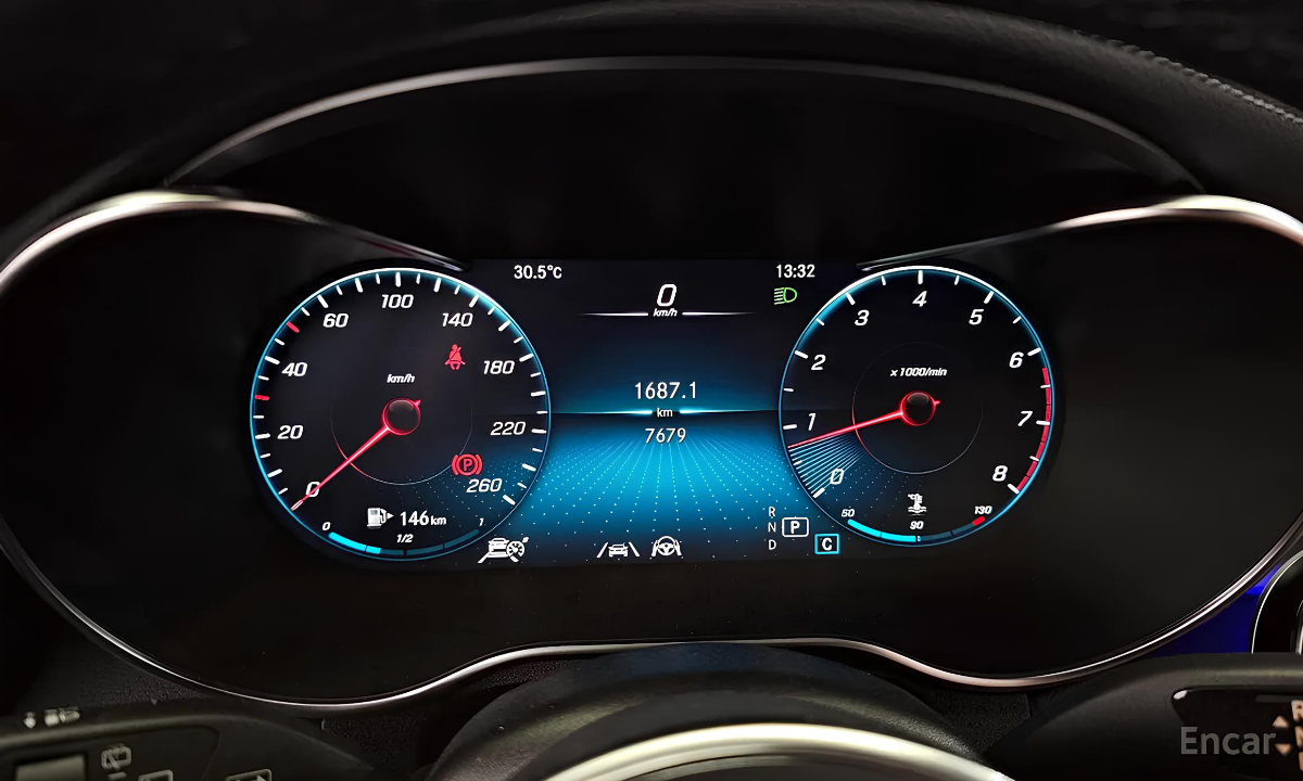 Mercedes-Benz GLC 300 4MATIC | Сетка — социальная сеть от hh.ru