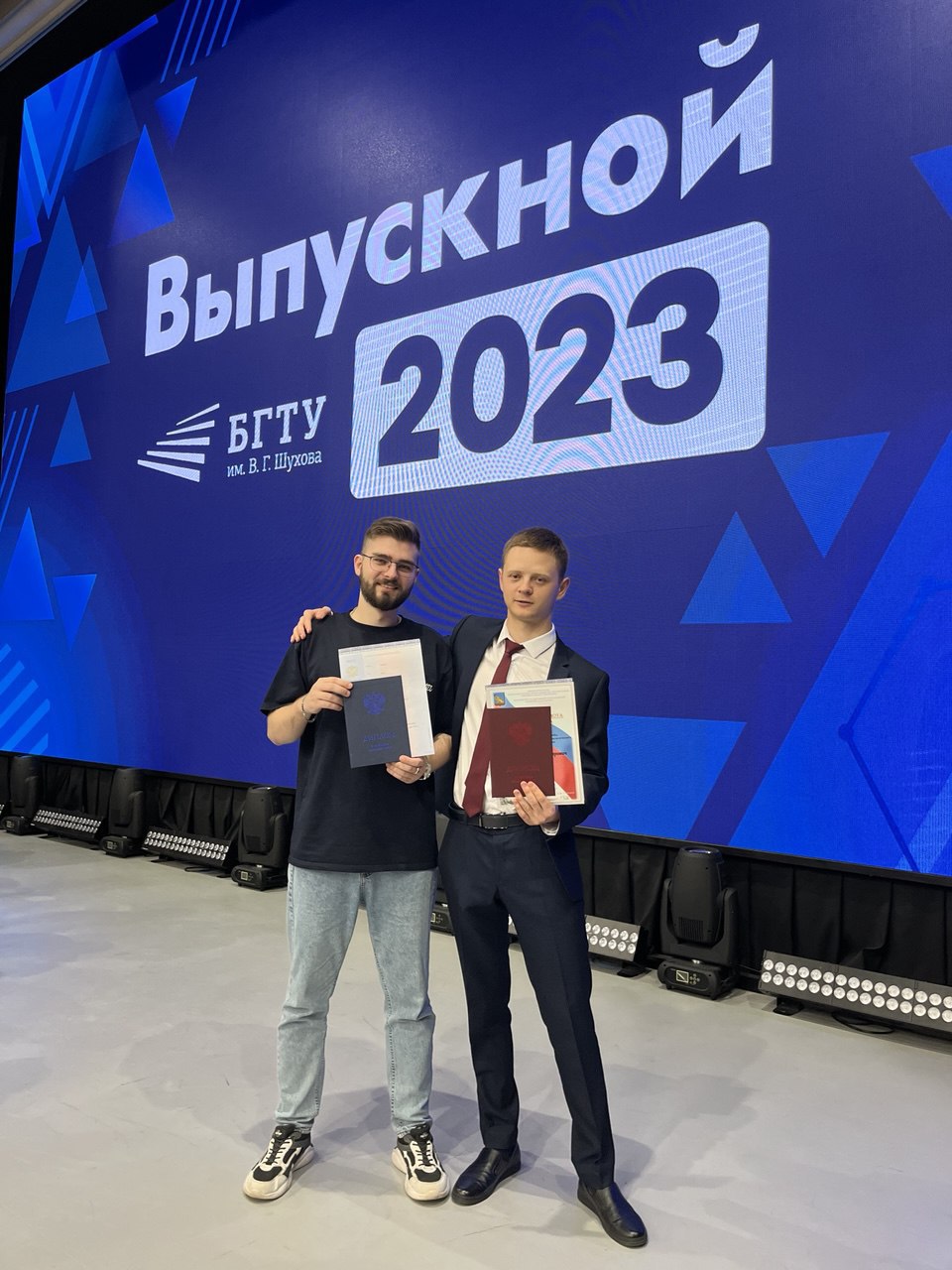БАКАЛАВРСКАЯ ВКР
🧑‍🎓 Принял решение обнародовать свою бакалаврскую выпускную квалификационную работу на тему "Разработка автоматизированного электропривода экспериментального ленточного конвейера" | Сетка — социальная сеть от hh.ru