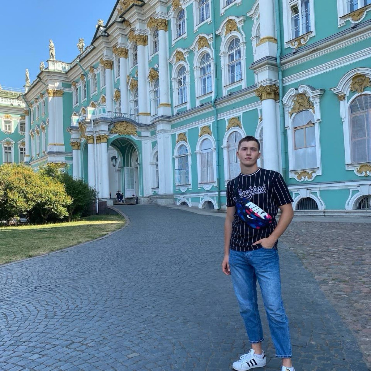 Виктор Волтнов | Сетка — социальная сеть от hh.ru