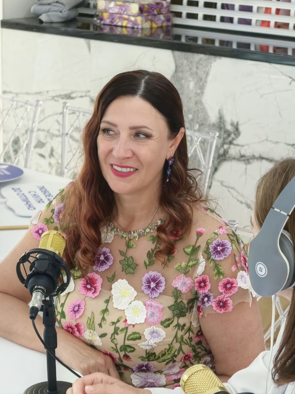 Команда, которая создавала всю красоту для вас на форуме "О бизнесе по-женски 4.0 " 🙏🌺😊
Олеся Московцева
https://vk.com/olesya.moskovtseva
Татьяна Ильичова
https://vk | Сетка — социальная сеть от hh.ru