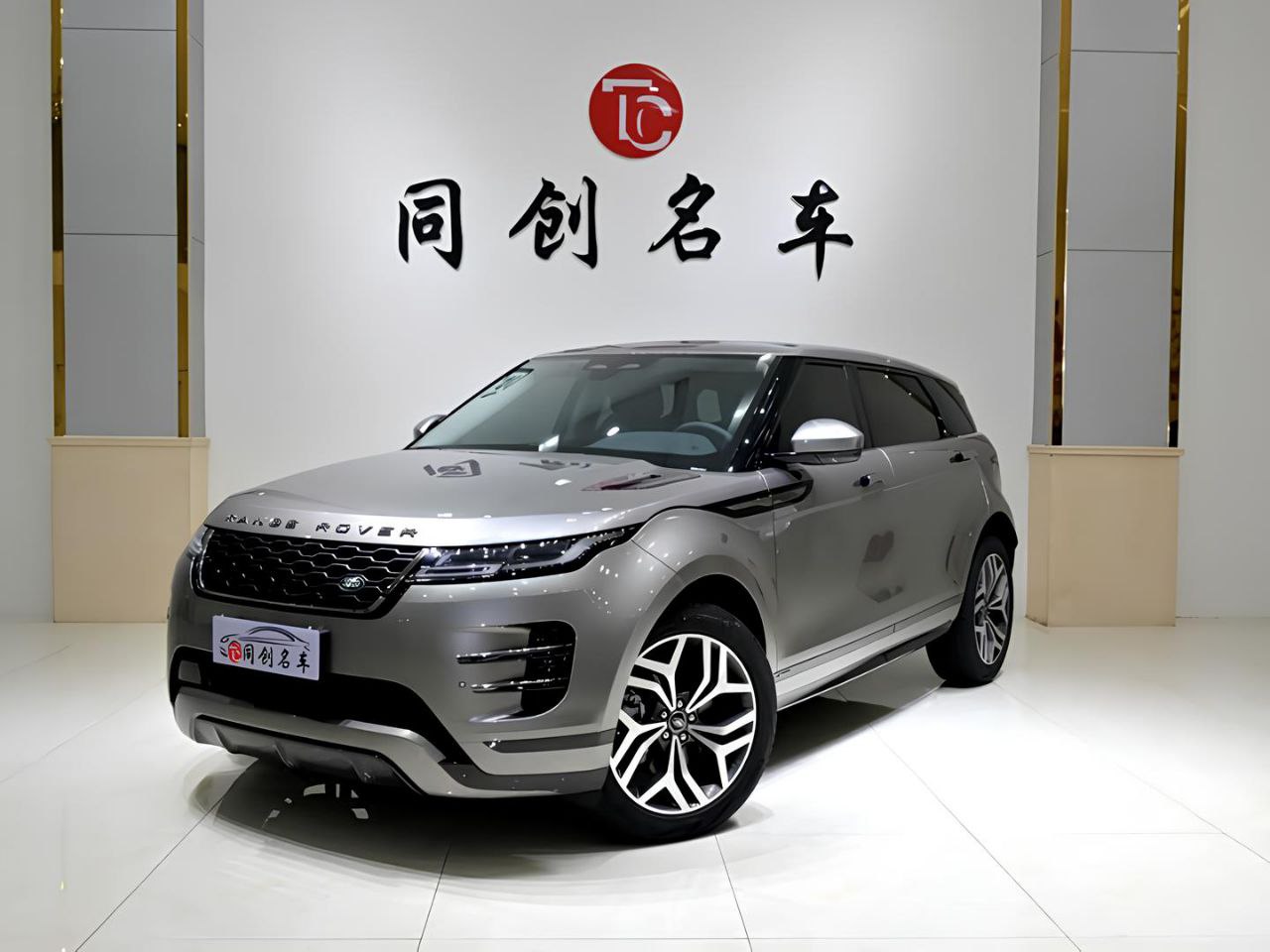 🚘Range Rover Evoque P249 R-Dynamic S
2022 год | 32 085 км
2.0 л | 249 л | Сетка — социальная сеть от hh.ru