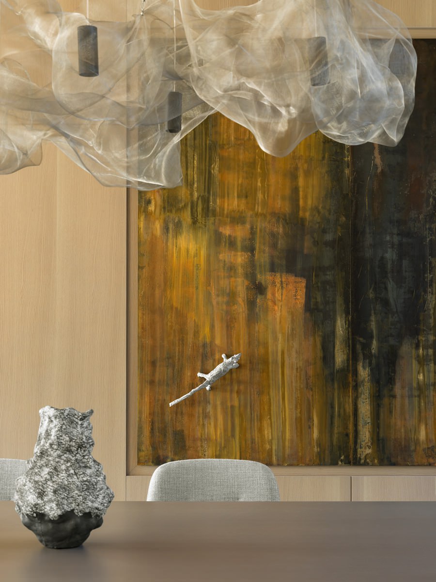 Архитектор Александра Фёдорова показала WA свой новый проект — виллу, построенную на продажу, но изобилующую уникальными деталями, созданными специально для этого проекта. Уже на сайте wajournal | Сетка — социальная сеть от hh.ru