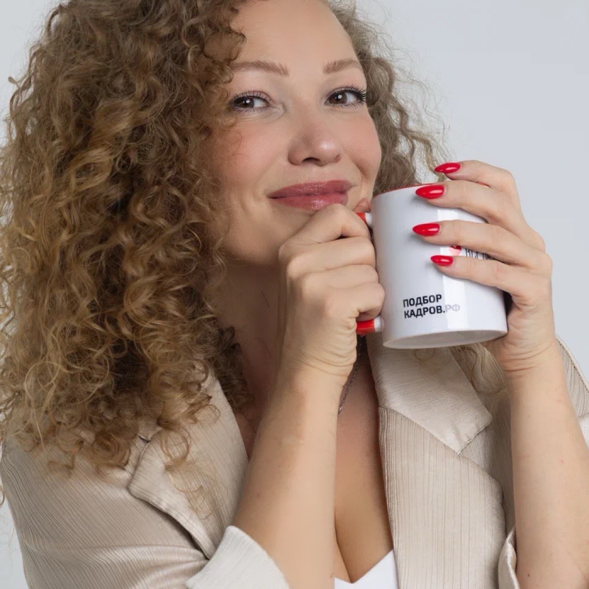 Алина Захарова | Сетка — социальная сеть от hh.ru