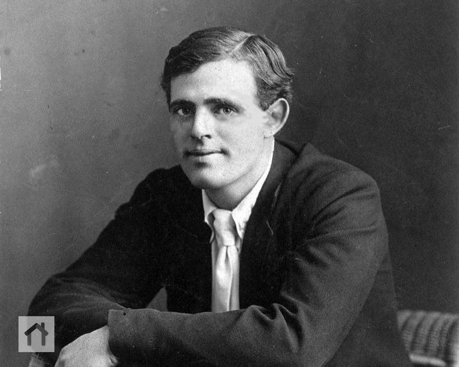 Кто боится порки, тот всё равно что выпорот.
Джек Лондон | Сетка — социальная сеть от hh.ru