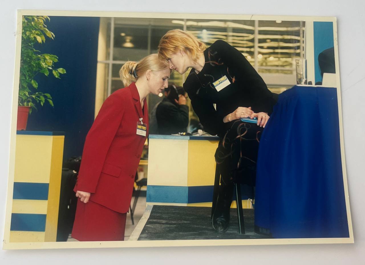 Retail - one love 🤍
На днях отмечался День работника торговли, а у меня в этом году профессиональный юбилей - 25 лет назад я пришла в ритейл, а в 2001 г | Сетка — социальная сеть от hh.ru