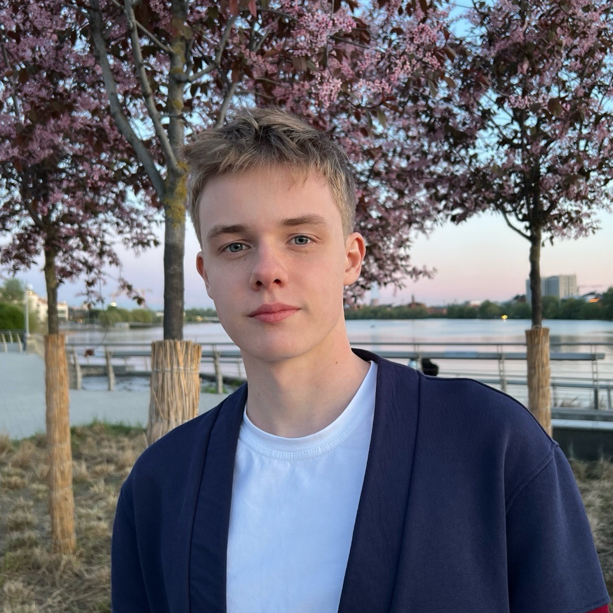 Владислав Лахтионов | Сетка — социальная сеть от hh.ru