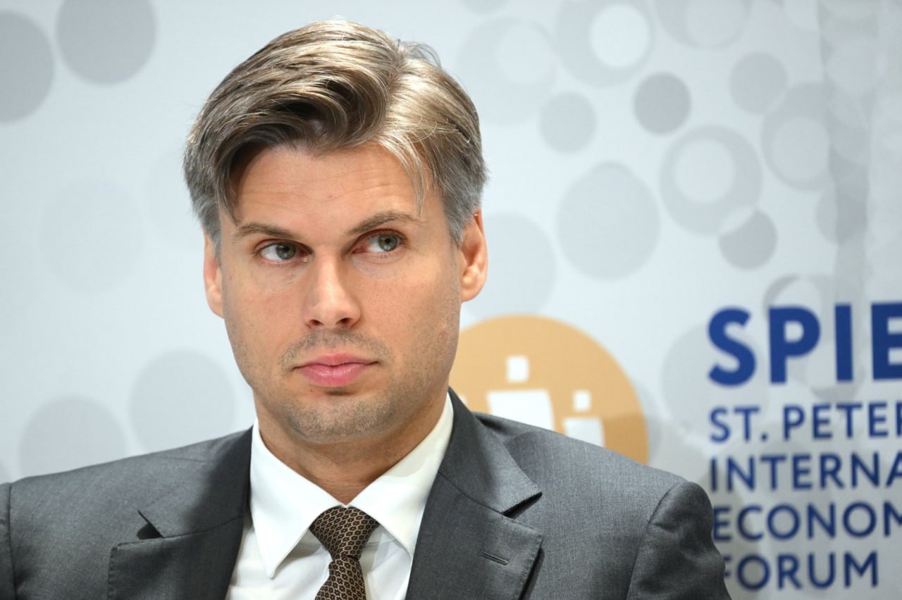 ⏺МКС прослужит по меньшей мере до 2028 года
Руководитель Роскосмоса Дмитрий Баканов подтвердил договоренность с временно исполняющим обязанности главы NASA Шоном Даффи о продолжении эксплуатации Между... | Сетка — социальная сеть от hh.ru