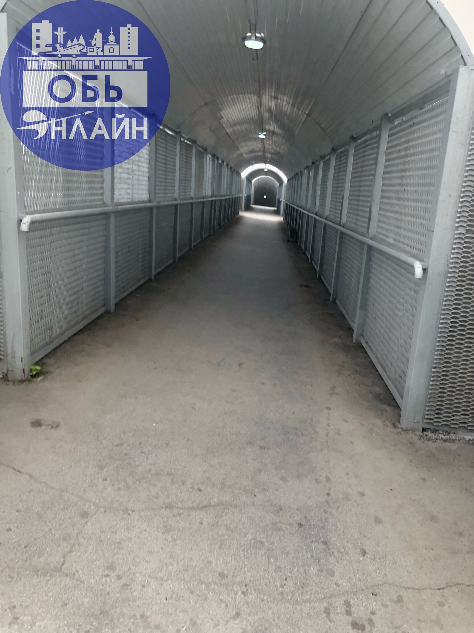↗ Пол города без света, но зато переход на Больнице освещают и днем.
Про проверку светильников не говорить - там никого нет.
vk.com
Подробнее на https://vk.com/ob | Сетка — социальная сеть от hh.ru