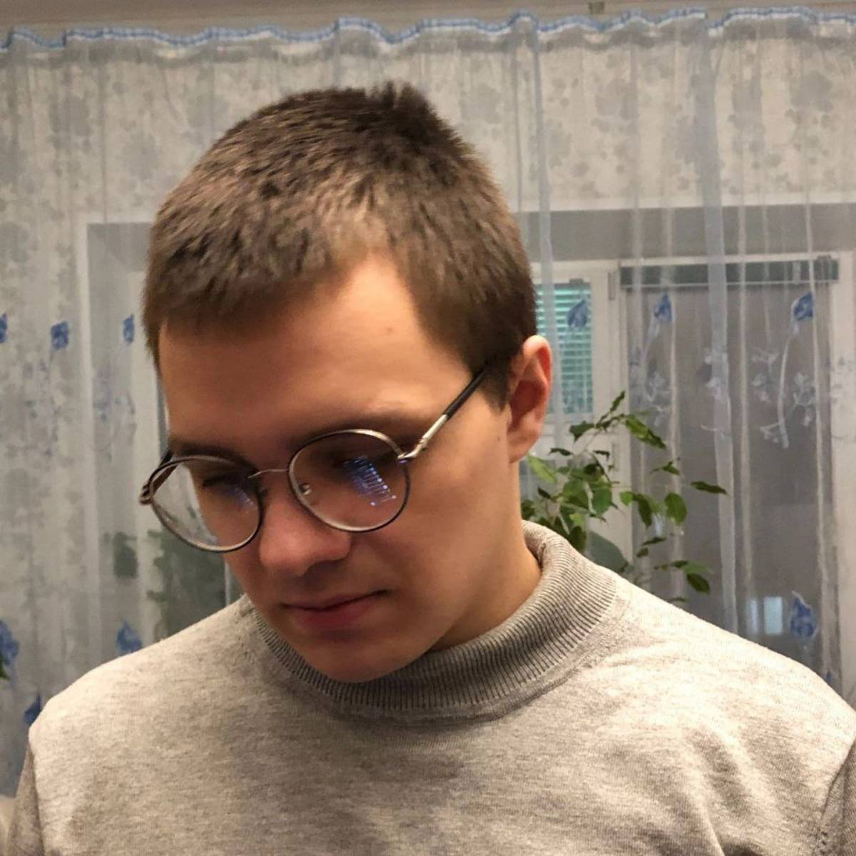 Илья Степанов