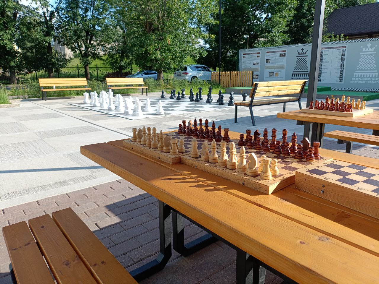 ШАХМАТНЫЙ СКВЕР♟
Наконец-то добрался до недавно открывшегося шахматного сквера! 😊
Классный проект для взрослых и детей! Я, увы, не мастер этой благородной игры, но недавно услышал легенду о её создани... | Сетка — социальная сеть от hh.ru