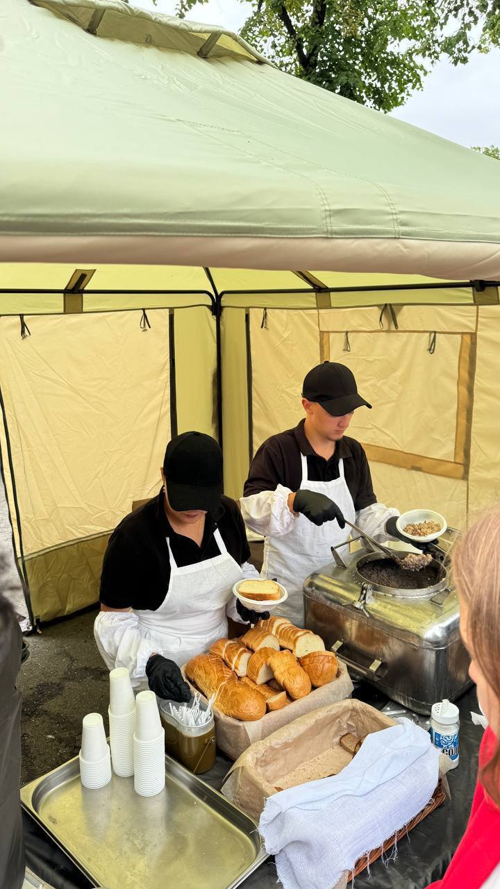 🥣Бесплатная каша и чай в Лужниках
До 14 сентября
С 10:00 до 19:00
Кроме понедельников
На аллее в Лужниках угощают бесплатной гречкой и горячим чаем☕️
📲Подпишитесь на Вдвижении
#бесплатно
В этом посте ... | Сетка — социальная сеть от hh.ru