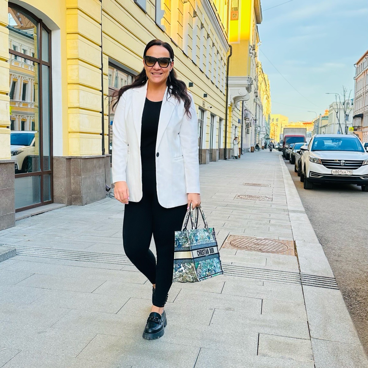 Яна Охотникова