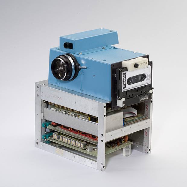 KPI против будущего: как Kodak проиграла свою собственную революцию
В 1975 году инженер компании Kodak создал первую в мире цифровую камеру | Сетка — социальная сеть от hh.ru