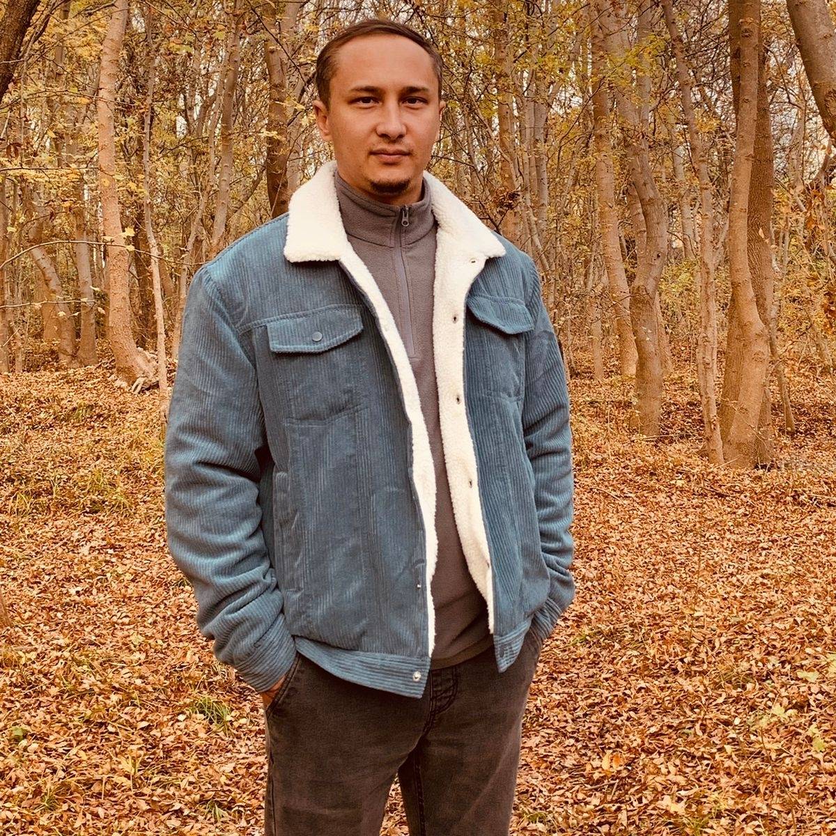 Максим Семичев