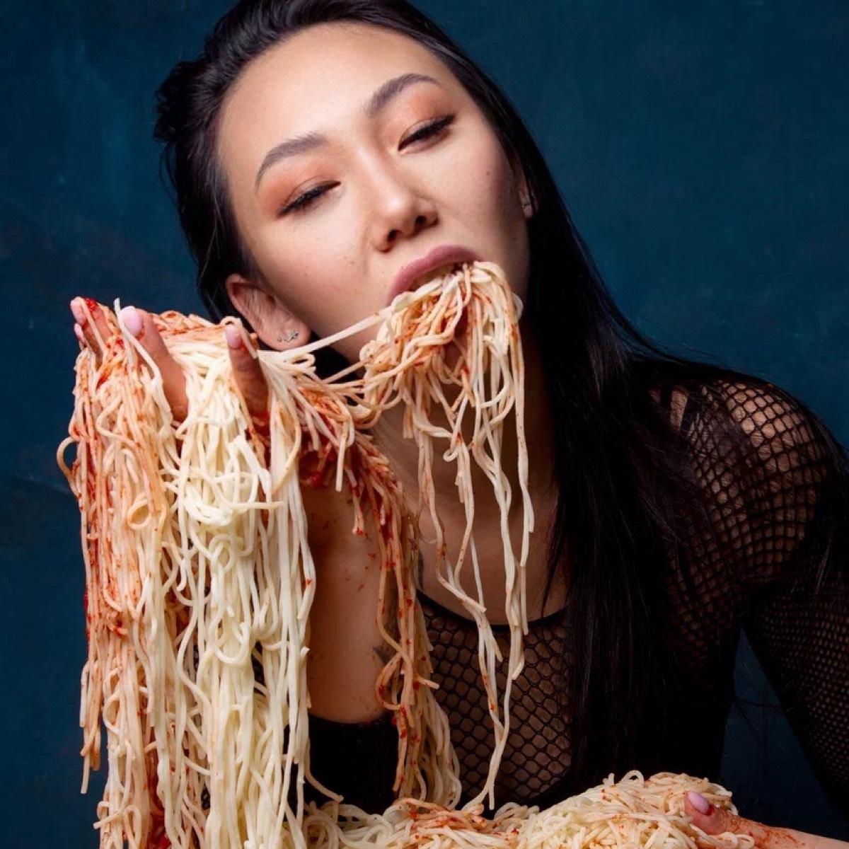 Яна Леон | Сетка — социальная сеть от hh.ru