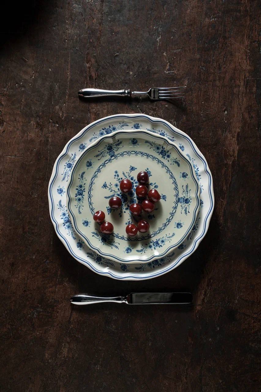 Новая коллекция столовых приборов 1966🍴
Представляем обновление — коллекцию из прочной и надёжной нержавеющей стали 18/10, в которой продумано всё: от веса в ладони до тактильных ощущений | Сетка — социальная сеть от hh.ru