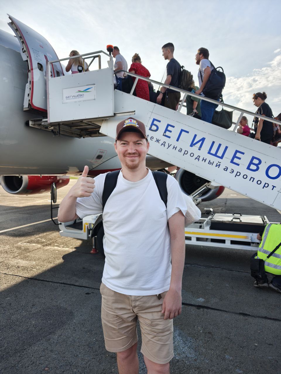 Лето, ты кайф!
Даже не смотря на то, что в Москве сегодня весь день льёт дождь
Даже не смотря на то, что я простыл летом (счастливчик)
Это лето очень насыщенное. Бегите купаться, кто ещё не успел! | Сетка — социальная сеть от hh.ru