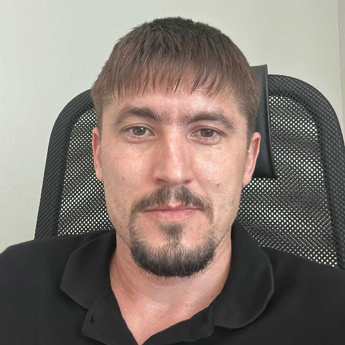 Руслан Хусаинов