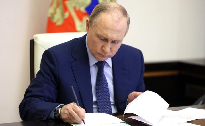 #маркировка#ломбард
#реестрмагазинов#закон#нетместадлямаркировкиПрезидент Владимир Путин подписал закон об изменении закона "О драгоценных металлов" | Сетка — социальная сеть от hh.ru
