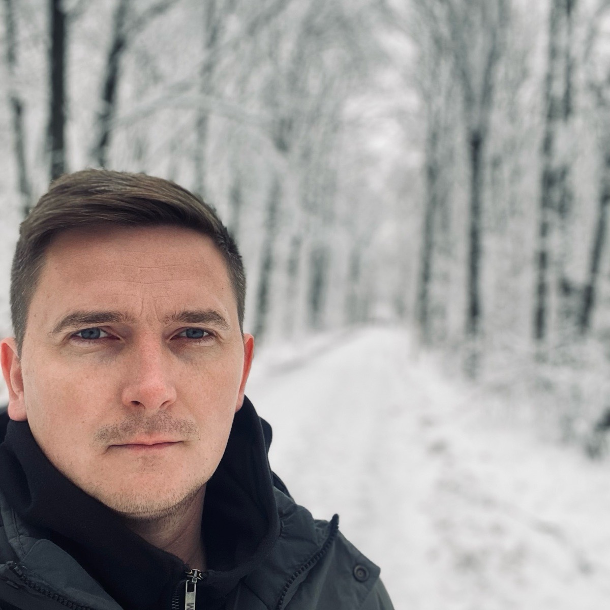 Роман Конторин