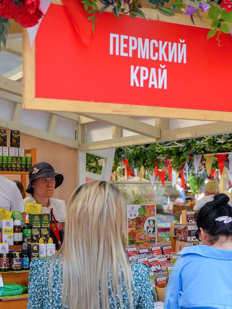 🥘Гастрономический фестиваль «Вкусы России» на ВДНХ
14-24 августа
Пн-Чт 11:00-21:00
Пт-Вс 10:00-22:00
Совсем скоро на ВДНХ пройдет главный гастрономический фестиваль этого года — «Вкусы России» | Сетка — социальная сеть от hh.ru