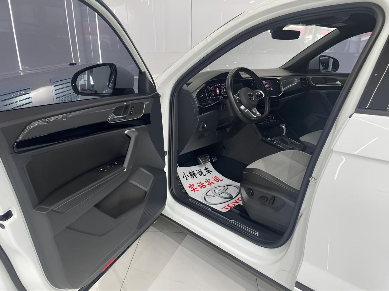 🚘Volkswagen Tayron 380TSI 4WD:
Для тех, кто не любит ждать
✅ Март 2021, пробег 38 014 км
✅ Полный привод, мотор 2.0 TSI — 220 л.с | Сетка — социальная сеть от hh.ru