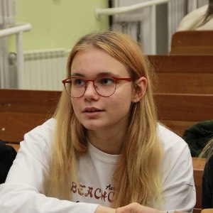 Полина Кулакова