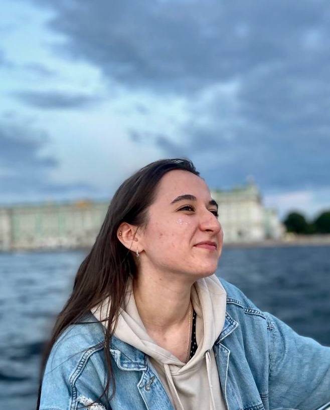 Анна Сухова