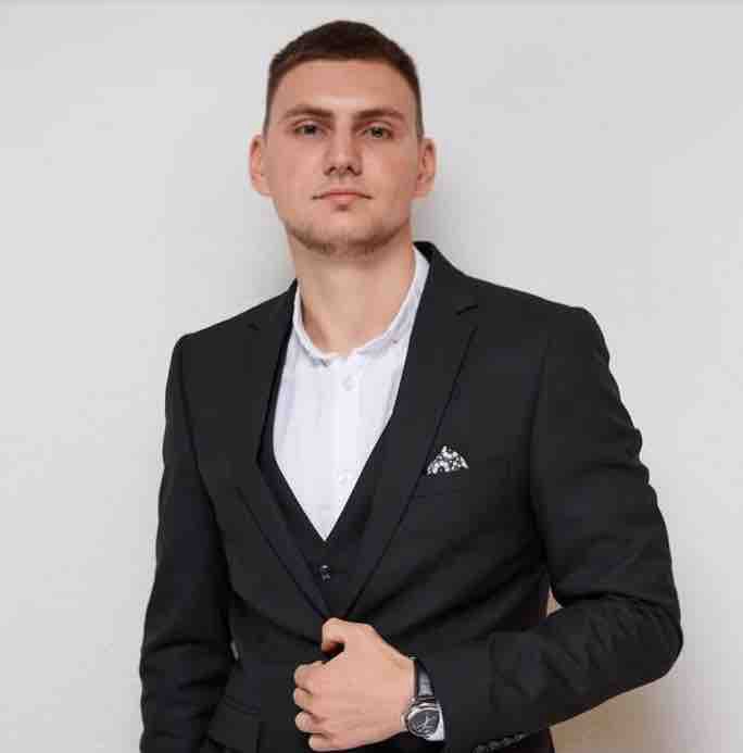 Игорь Петров