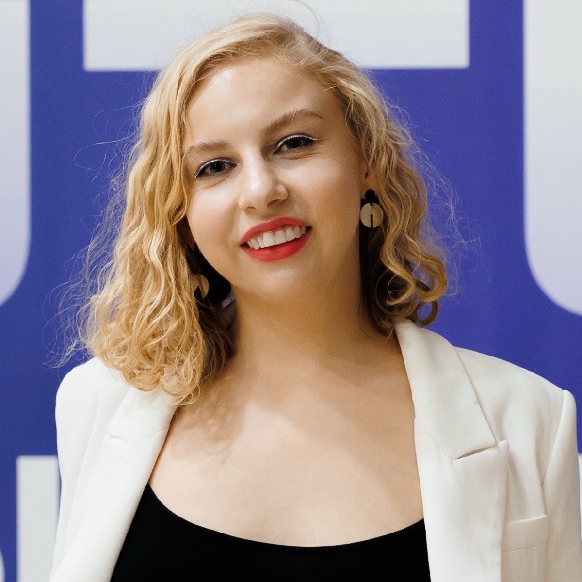 Алёна Кузьмина | Сетка — социальная сеть от hh.ru