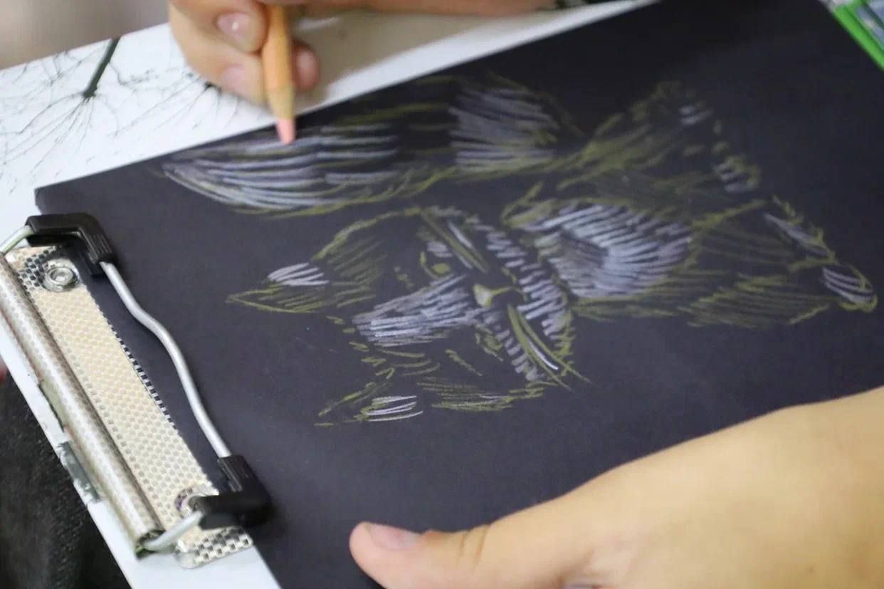 Медитация 🧘‍♀️ и абстракции на Смене Первых
Вчера ребята из Смены Первых в лагере «Олимп» смогли поиграть на глюкофоне, калимбе, «запускали» поющую чашу 🥣; послушали мою игру на варгане | Сетка — социальная сеть от hh.ru