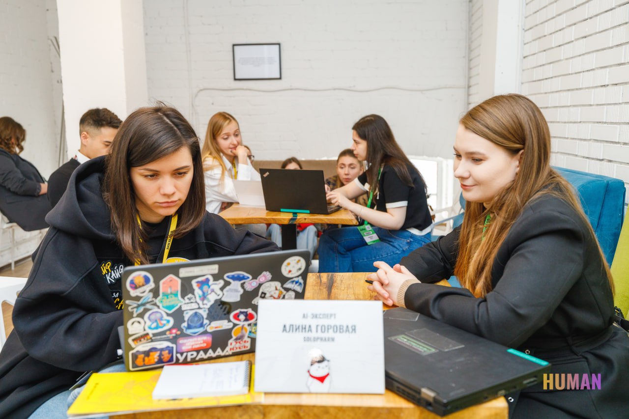 Зумеры нужны — но на новых условиях
Сейчас в промышленности, логистике, строительстве и даже в проектировании нужны не просто специалисты, а молодые ребята с digital-навыками:
— BIM-инженеры
— логисты... | Сетка — социальная сеть от hh.ru