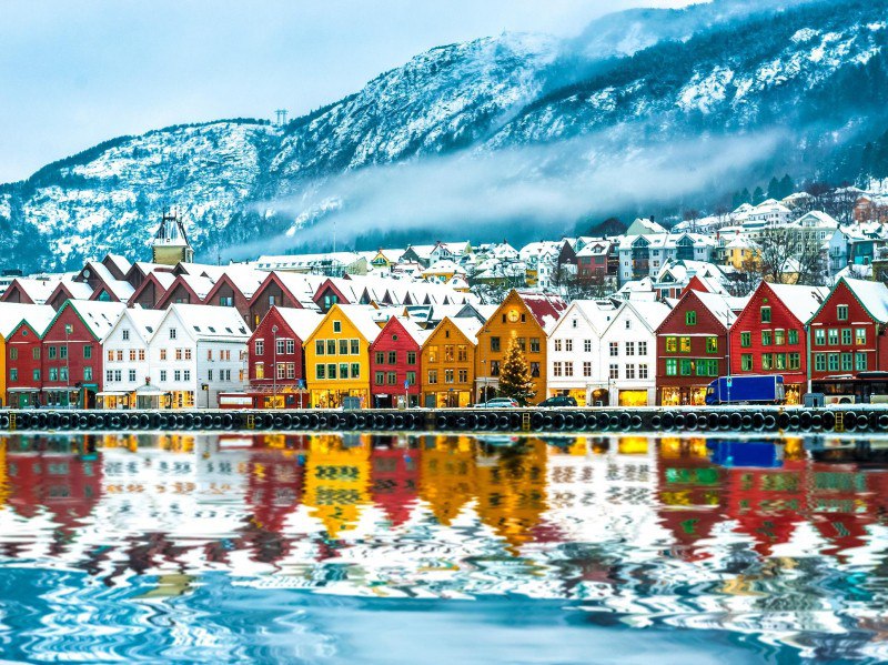 World’s Best Countries To Visit In 2025
Explore the World in 2025: Top Travel Destinations
From the golden plains with ancient stone cities to mossy fjords shaped by ice, 2025 offers diverse landscape... | Сетка — социальная сеть от hh.ru