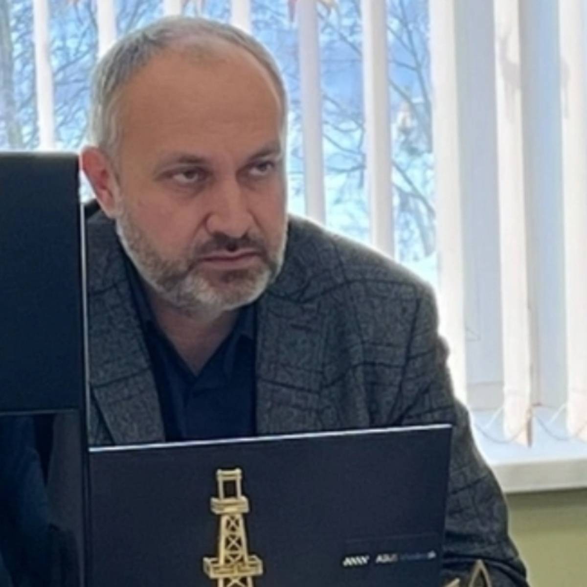 Денис Савутин