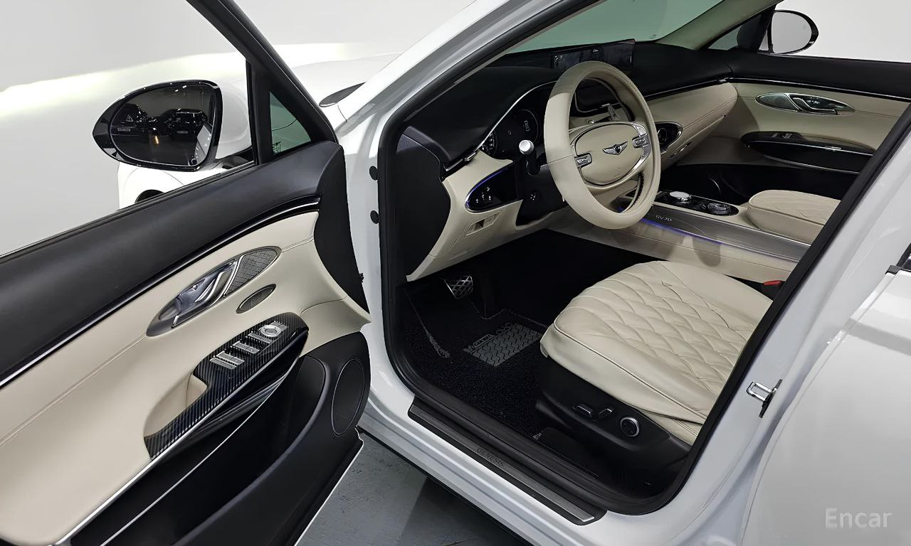 Genesis GV70
Бизнес-класс, который не орёт, а говорит с уважением
✅ 2021 год, пробег 35 802 км
✅ 2.5 бензин на 304 л.с | Сетка — социальная сеть от hh.ru