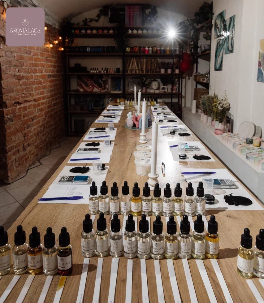 🥸 А вы замечали, что после запаха кофе проще сосредоточиться?
В AROMALAGE каждый создаёт свой парфюм.
🌷 Делая рабочую формулу — под настроение, задачи и даже… время дня | Сетка — социальная сеть от hh.ru