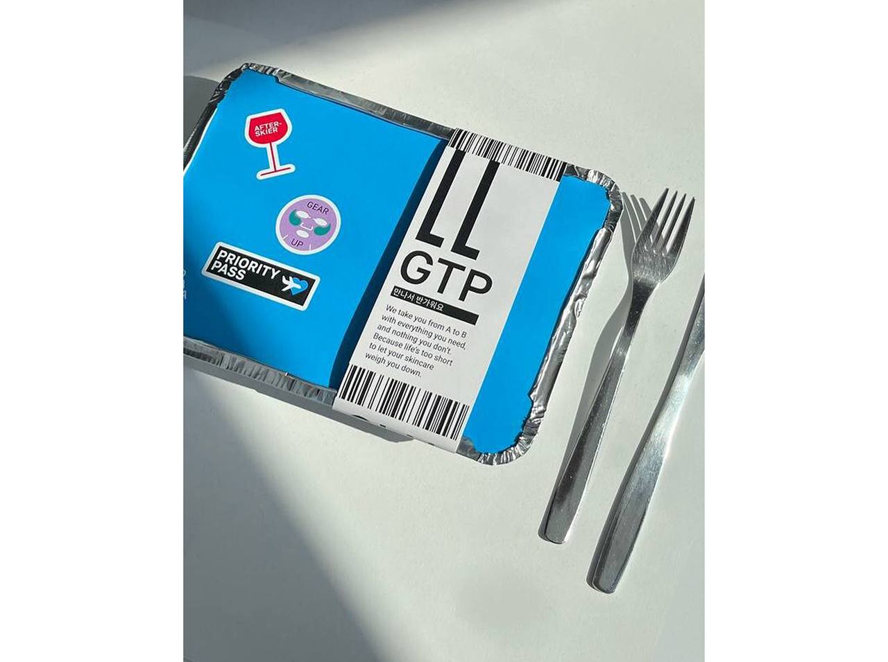 Суперматика оформила Go Tapa — новый бренд корейской косметики
Go Tapa — косметика для тех, кто живёт в движении. Главная идея — сделать уход простой частью мобильного лайфстайла | Сетка — социальная сеть от hh.ru