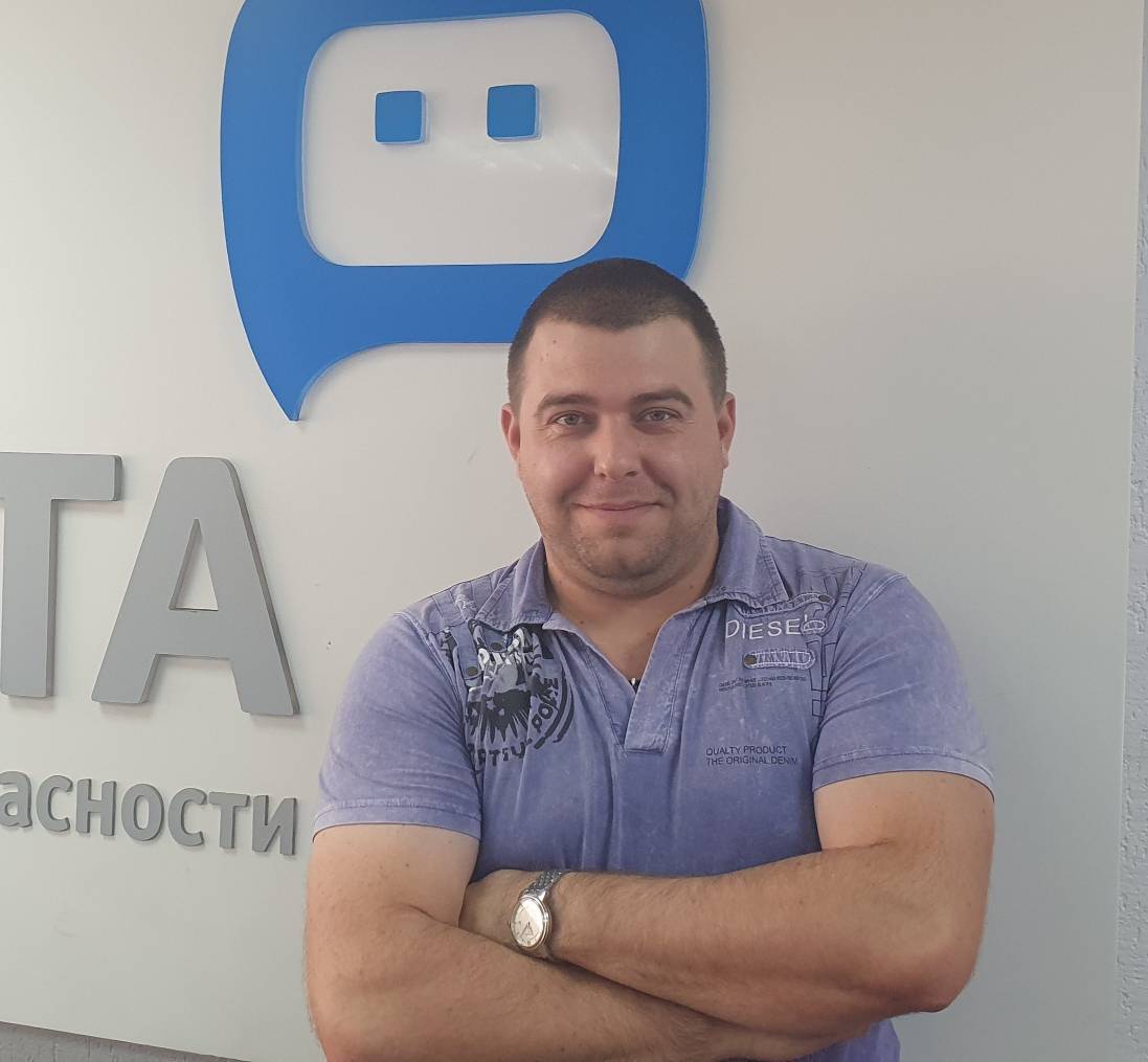 Владимир Цурков