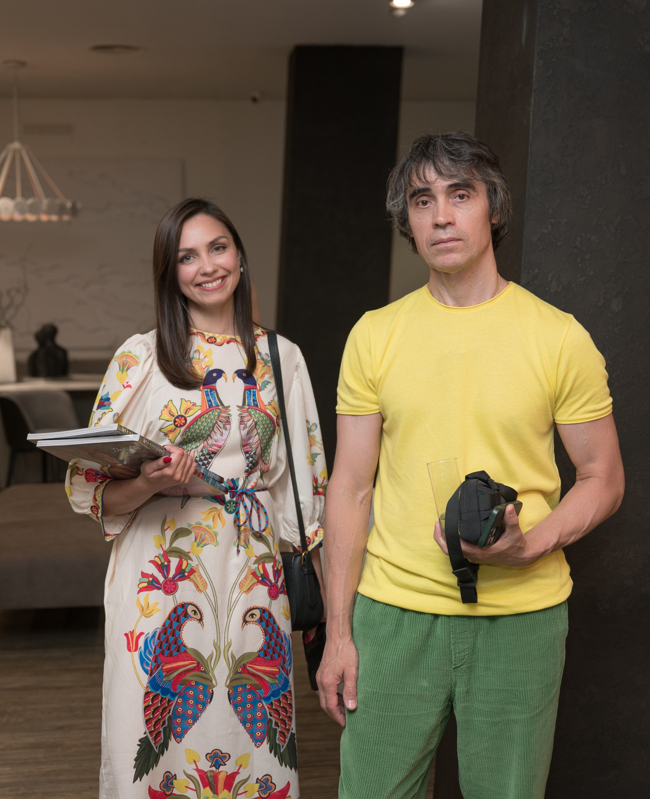 В последний день июля журнал WA собрал гостей на премьеру нового видео из рубрики «Особое приглашение», а также познакомиться с летним номером и новыми лицами в редакции | Сетка — социальная сеть от hh.ru