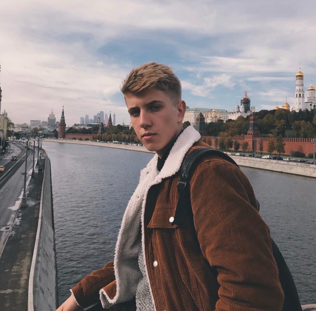 Владислав Федоряка | Сетка — социальная сеть от hh.ru