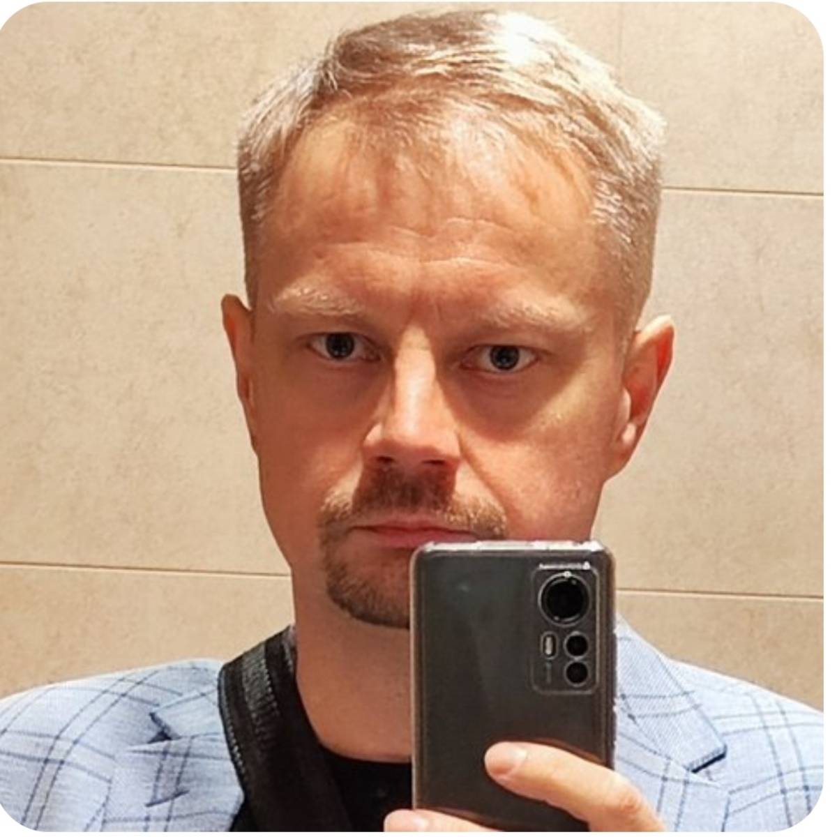 Александр Слезкин