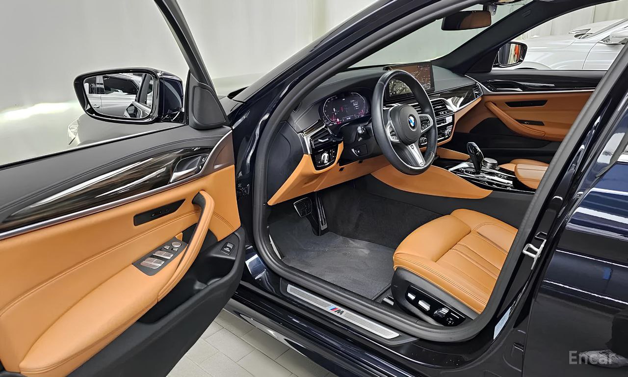 🚘BMW 520i M Sport:
Бизнес, как он есть.
📍2021 год, июль
📍Пробег 46 595 км
📍Бензин 2.0 л | 184 л.с | Сетка — социальная сеть от hh.ru
