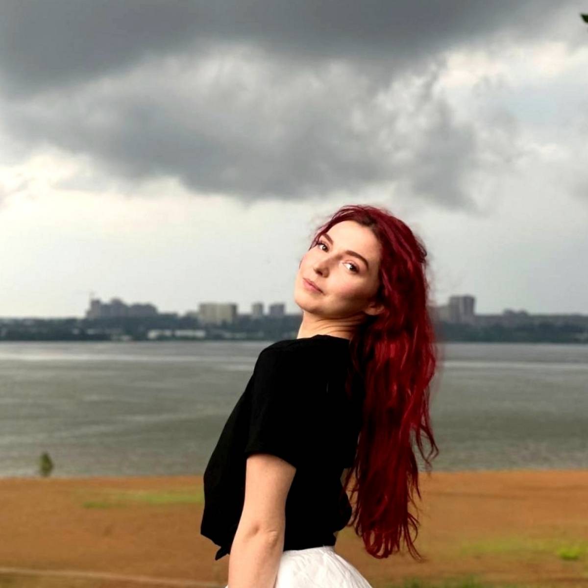 Лена Степанова