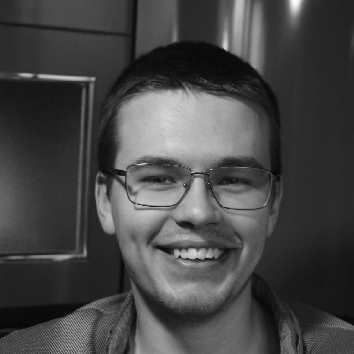 Илья Колесников