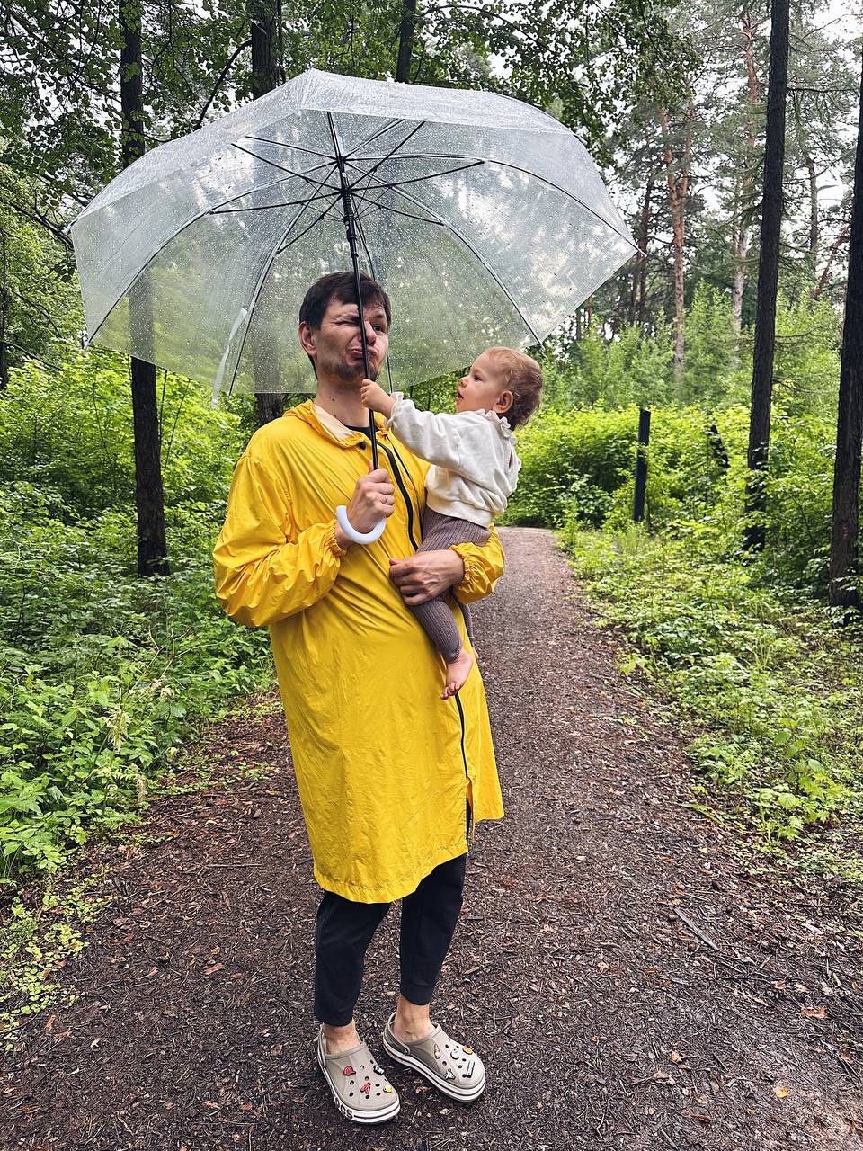 Оказывается, бизнес не главный стартап в моей жизни.
Когда родилась Майя, первое, что я решил - ничего не менять. Войти в новую роль. Типа: «Ну да, теперь у меня есть ребёнок | Сетка — социальная сеть от hh.ru