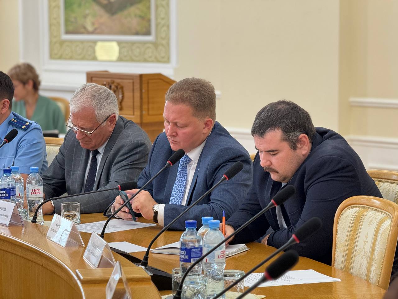 #КомандаСитникова
📈 Про планы и перспективы развития отрасли. Губернатор Сергей Ситников провёл большой деловой разговор с представителями ювелирной промышленности | Сетка — социальная сеть от hh.ru